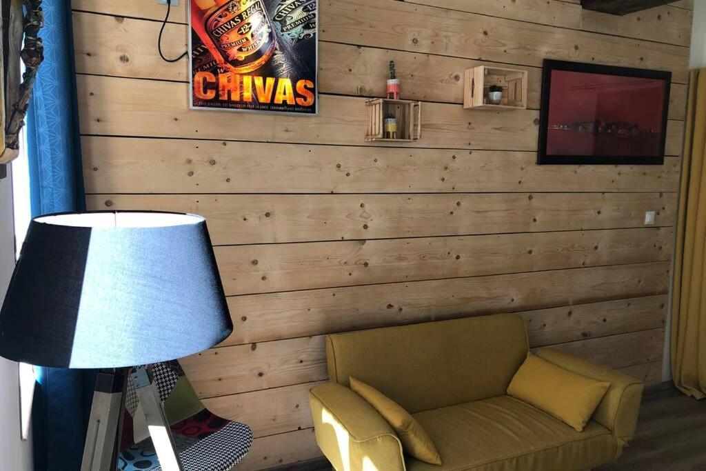 Laon :   Suite privée au pied de la Cathédrale  Exterior foto