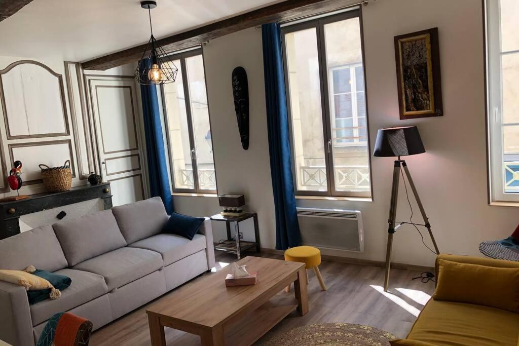 Laon :   Suite privée au pied de la Cathédrale  Exterior foto